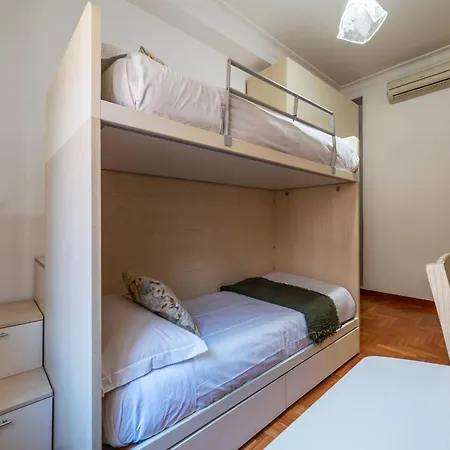 Apartman & *